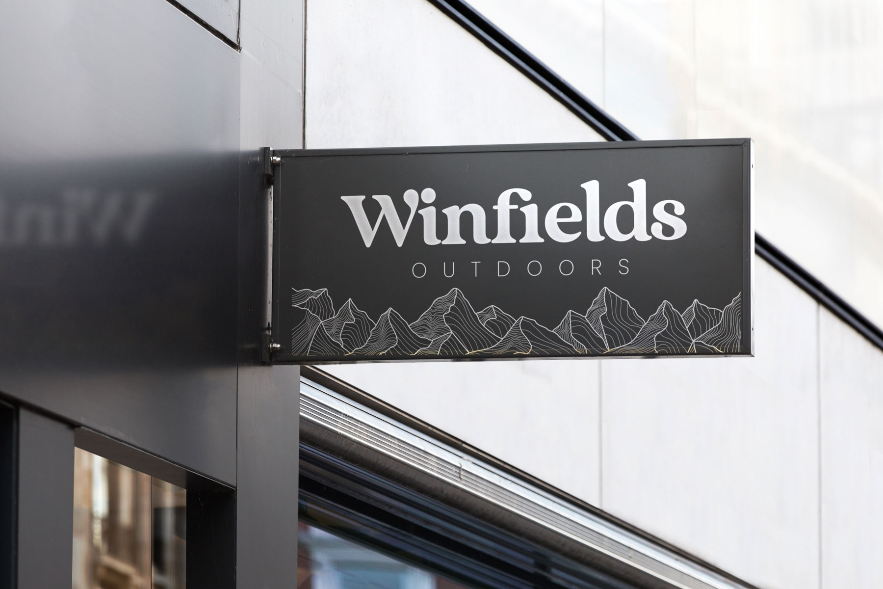 Winfields Store4 Sign